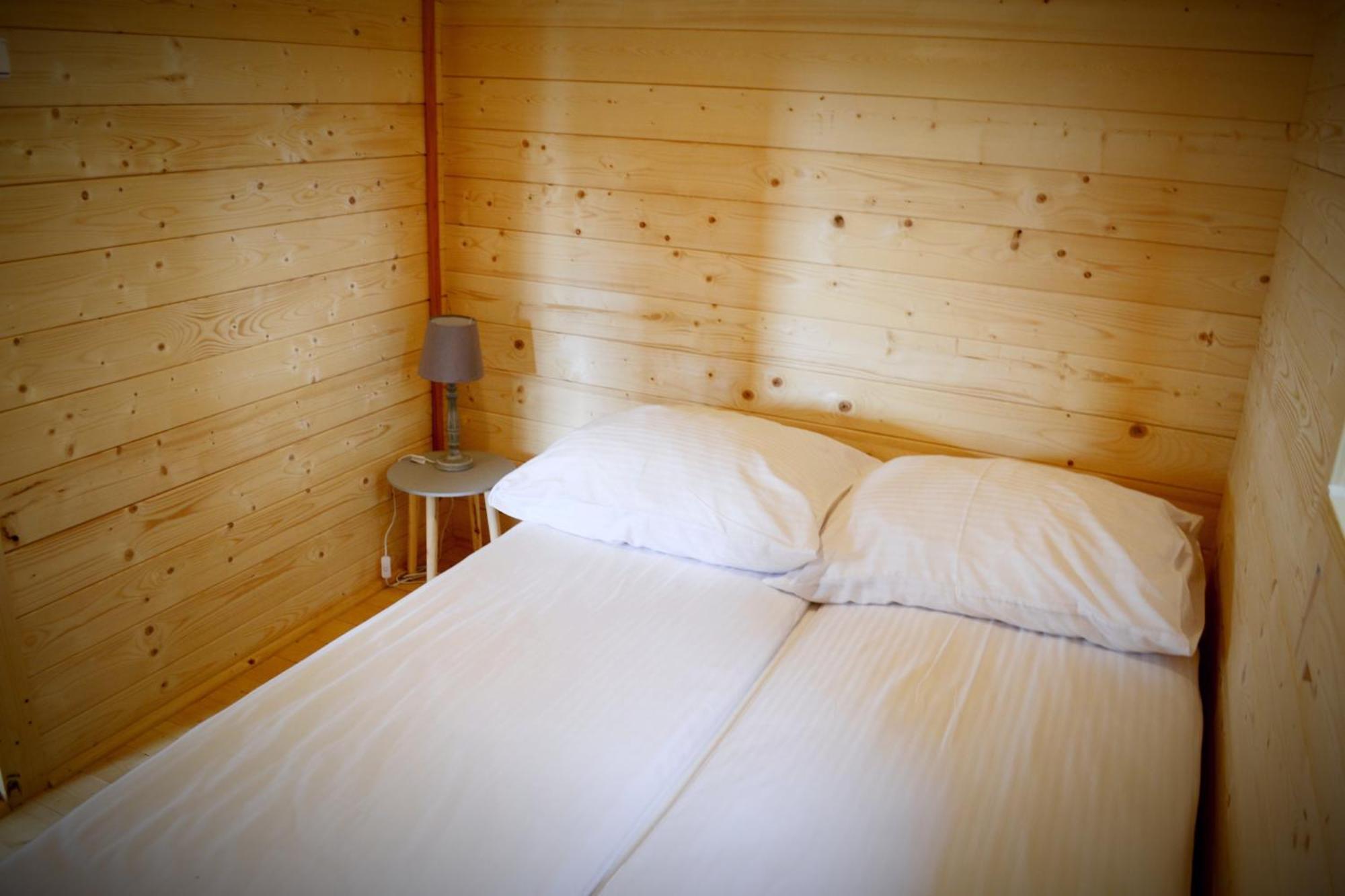 Camping Szczecinek Domy Wypoczynkowe Екстер'єр фото