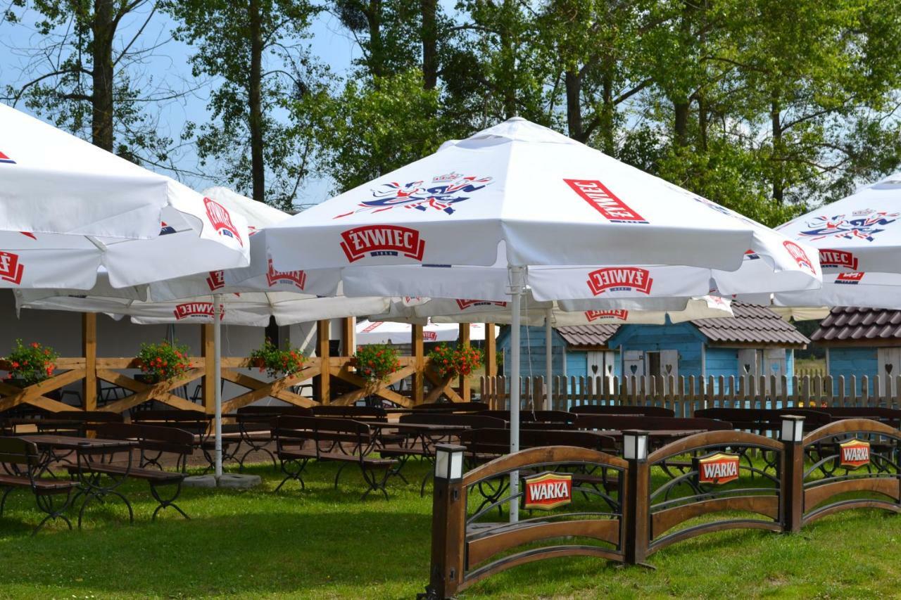 Camping Szczecinek Domy Wypoczynkowe Екстер'єр фото